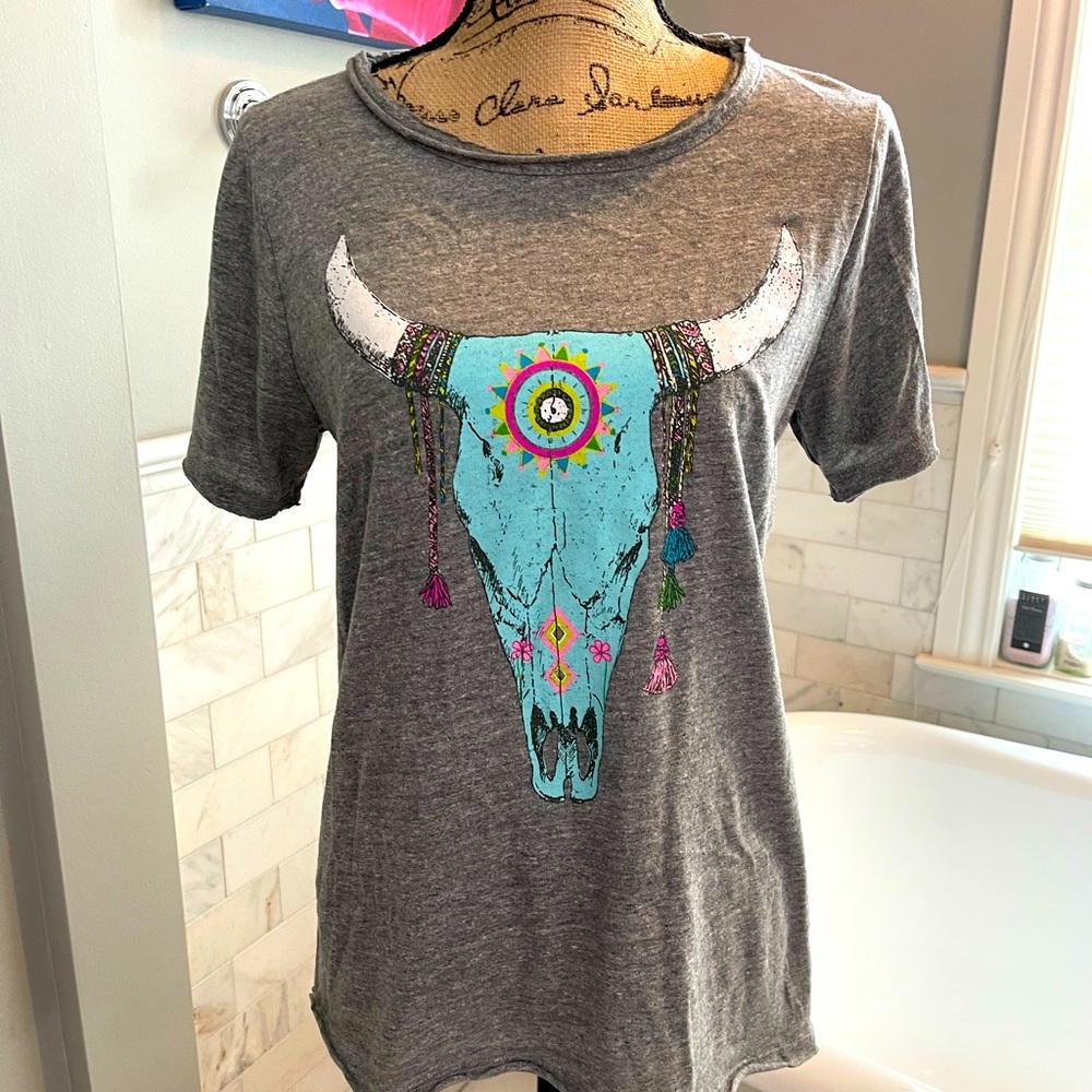 Chaser tee